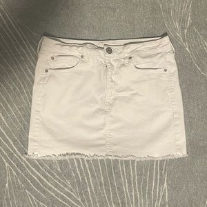 American eagle mini skirt white denim with fringed bottom high rise